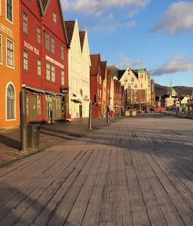 Sentral Med Fantastisk Utsikt! Apartmán Bergen